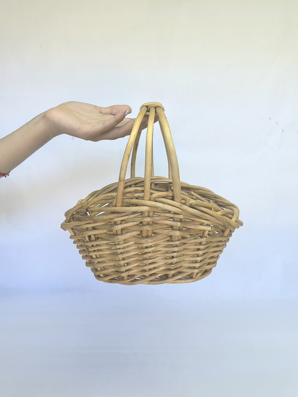 VINTAGE Woven Wicker Basket With Handle Cottage Core Storage 9.5 In